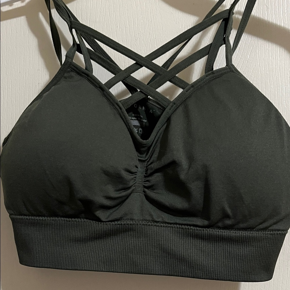 Elegant Cross-Back Black Bralette